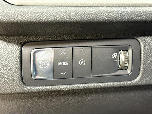 new 2026 Chevrolet Traverse car, priced at $40,029