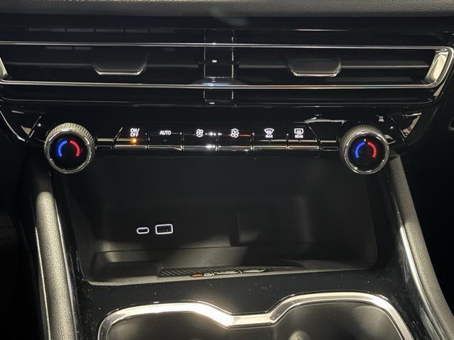 new 2025 Chevrolet Traverse car, priced at $42,785