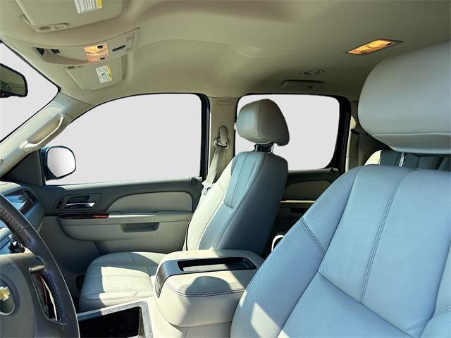 used 2012 Chevrolet Suburban car, priced at $12,500