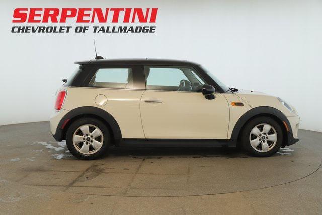 used 2014 MINI Hardtop car, priced at $9,999