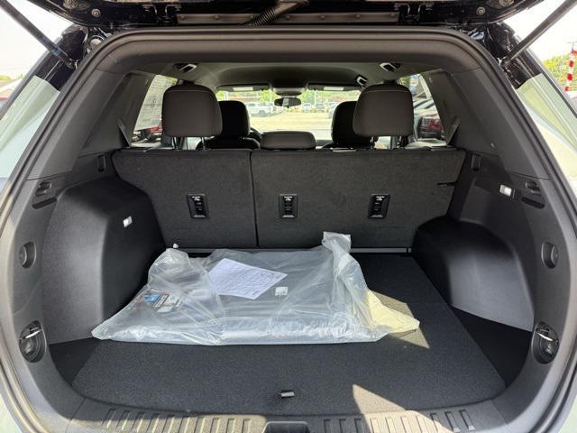 new 2026 Chevrolet Equinox car, priced at $28,090