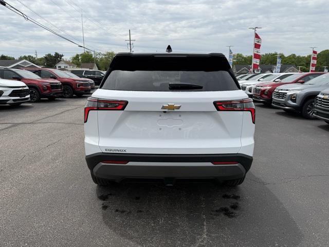 new 2026 Chevrolet Equinox car, priced at $28,090