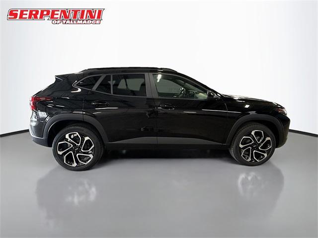 new 2025 Chevrolet Trax car, priced at $23,835