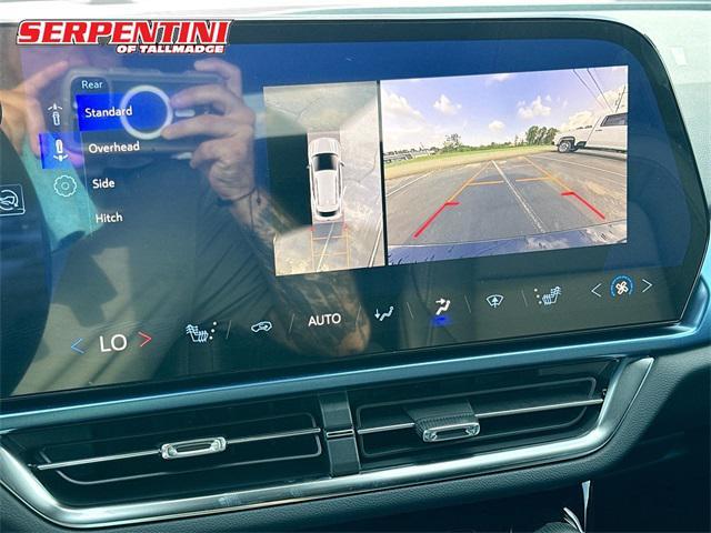 new 2025 Chevrolet Equinox EV car, priced at $24,585