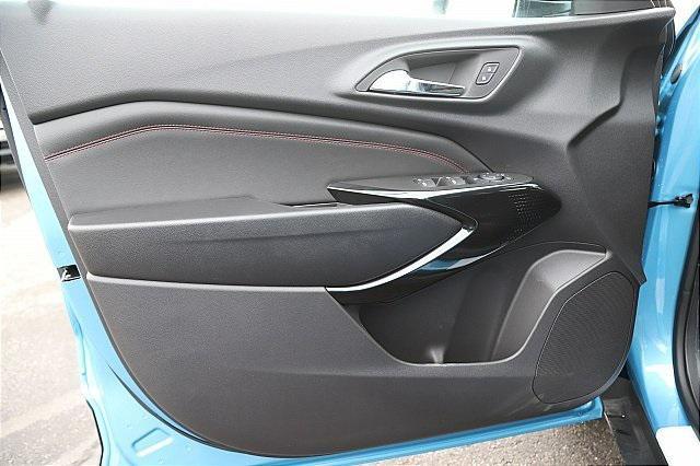 new 2025 Chevrolet Trax car, priced at $22,874