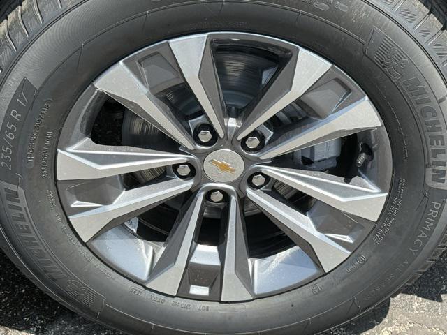 new 2026 Chevrolet Equinox car, priced at $31,045