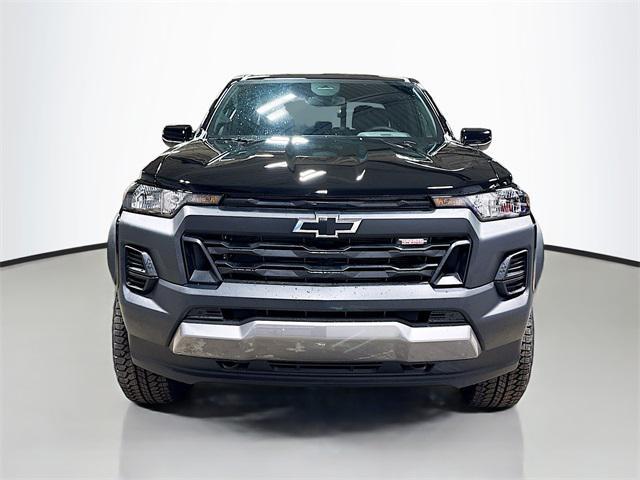 new 2026 Chevrolet Colorado car, priced at $43,680
