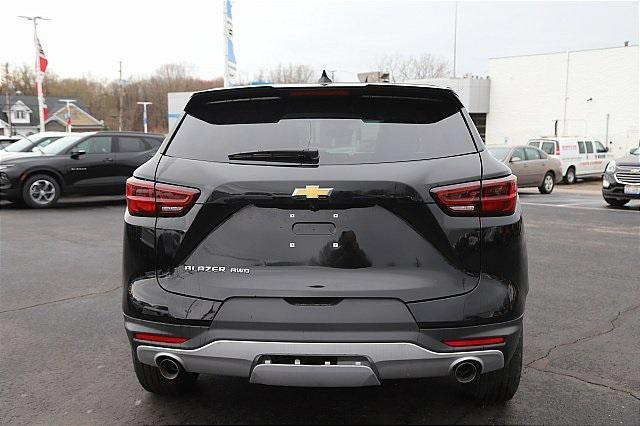 new 2025 Chevrolet Blazer car, priced at $32,890