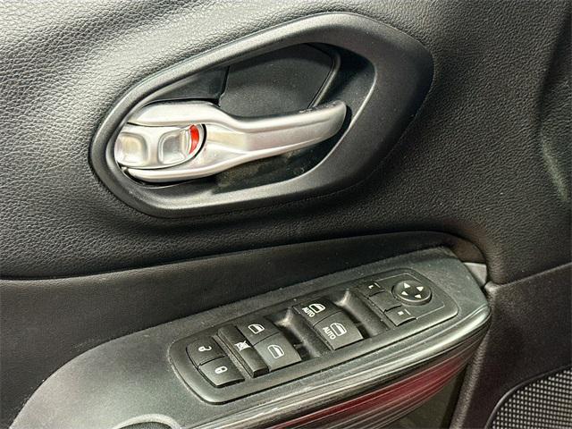 used 2016 Jeep Cherokee car, priced at $13,995
