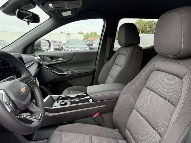 new 2026 Chevrolet Equinox car, priced at $28,090