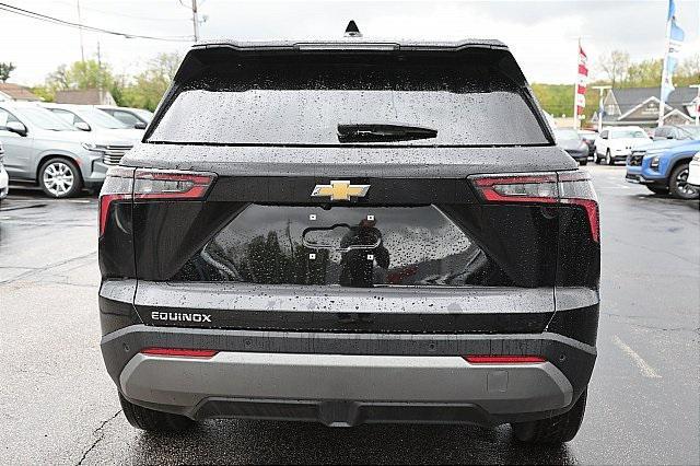 new 2025 Chevrolet Equinox car, priced at $28,495