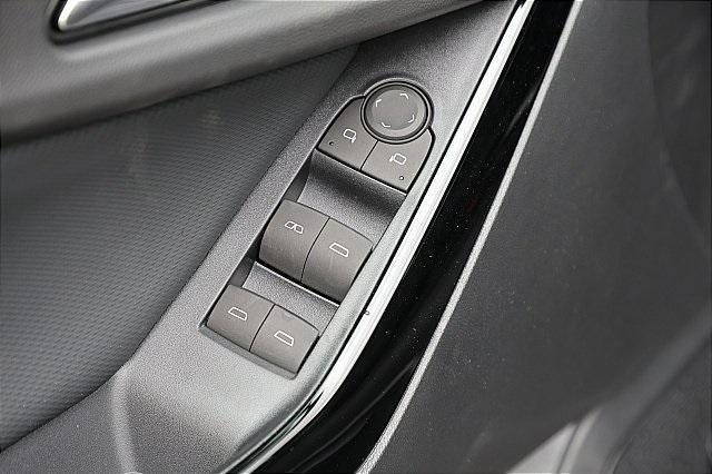 new 2025 Chevrolet Equinox car, priced at $28,495