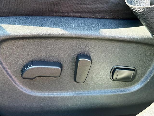 used 2015 Nissan Rogue car, priced at $9,616