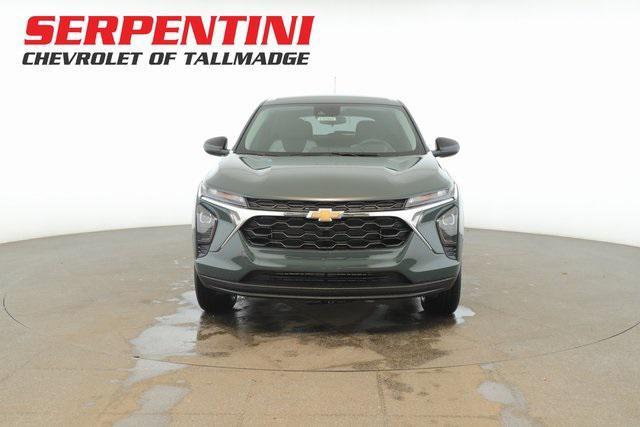 new 2025 Chevrolet Trax car