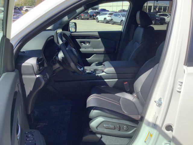 new 2025 Honda Pilot car, priced at $51,610