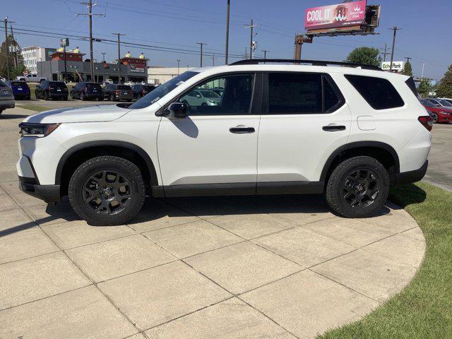 new 2025 Honda Pilot car, priced at $51,610