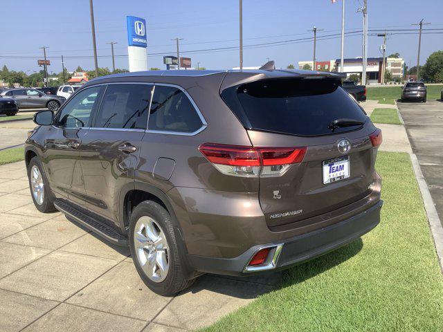 used 2019 Toyota Highlander car, priced at $30,766