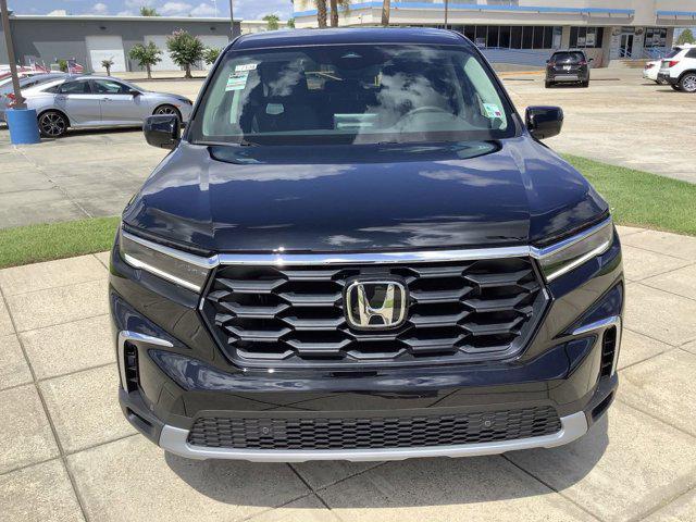 new 2025 Honda Pilot car, priced at $44,895