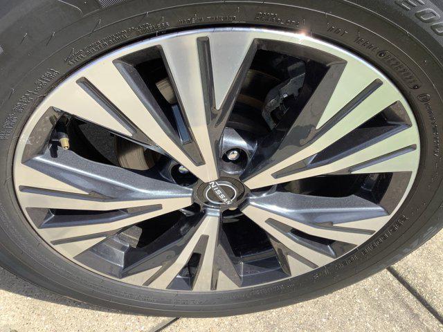 used 2023 Nissan Rogue car, priced at $22,766