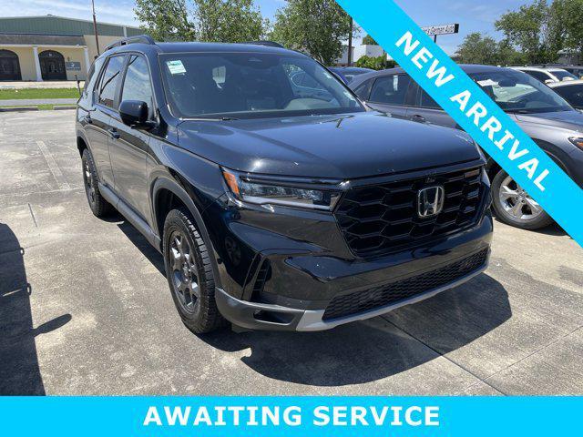 used 2025 Honda Pilot car, priced at $48,966