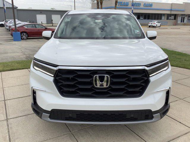 new 2025 Honda Pilot car, priced at $47,880