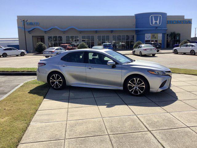 used 2018 Toyota Camry car, priced at $19,266