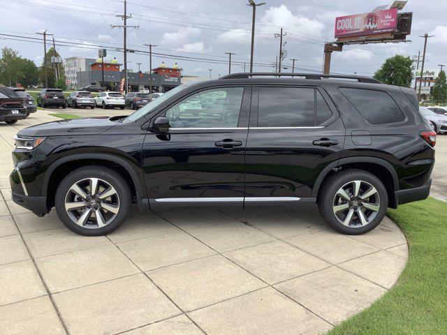 new 2025 Honda Pilot car, priced at $54,530