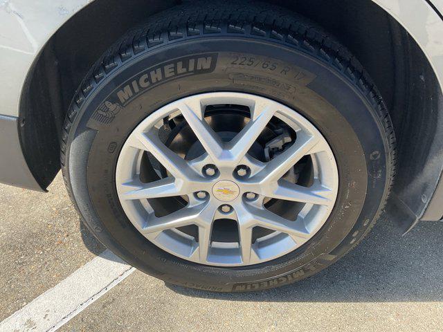 used 2024 Chevrolet Equinox car, priced at $19,633