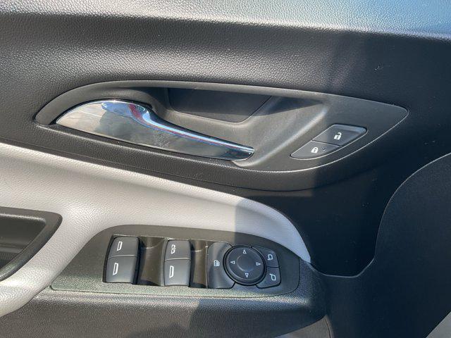 used 2024 Chevrolet Equinox car, priced at $19,633