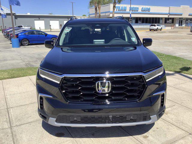 new 2025 Honda Pilot car, priced at $49,625