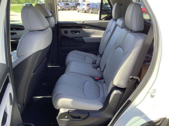 new 2025 Honda Pilot car