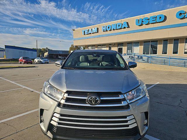 used 2017 Toyota Highlander car, priced at $18,833