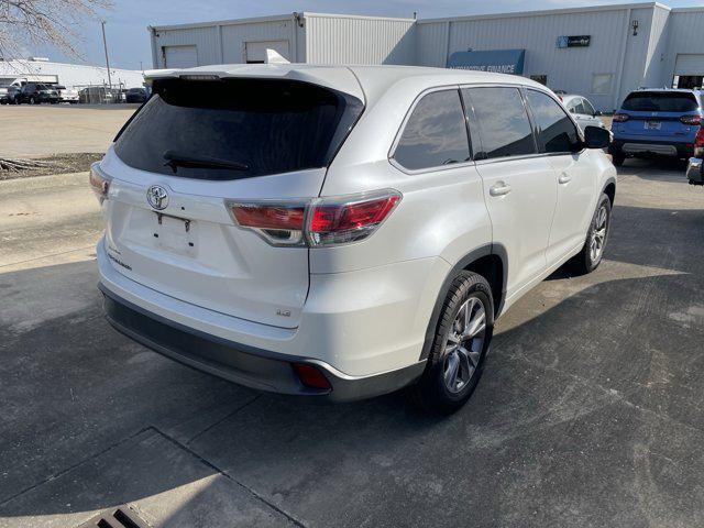 used 2015 Toyota Highlander car, priced at $16,766