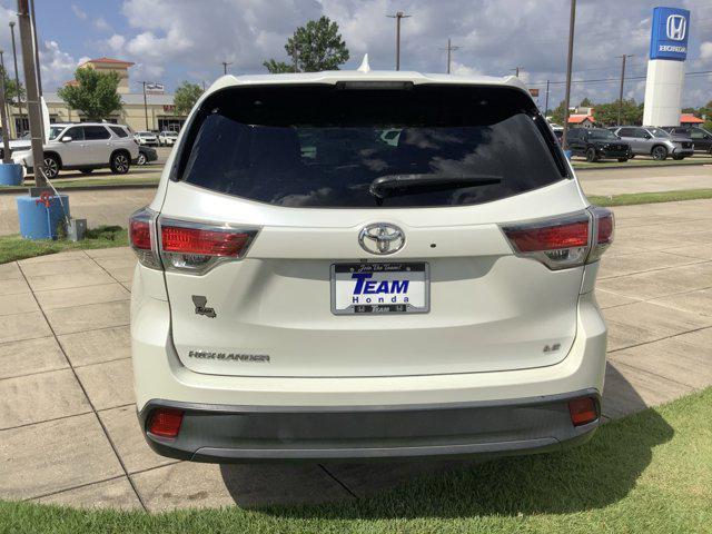 used 2015 Toyota Highlander car, priced at $16,266