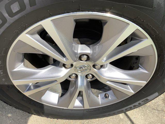 used 2015 Toyota Highlander car, priced at $16,266