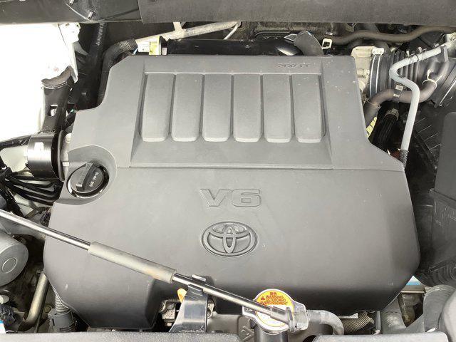 used 2016 Toyota Highlander car, priced at $22,566