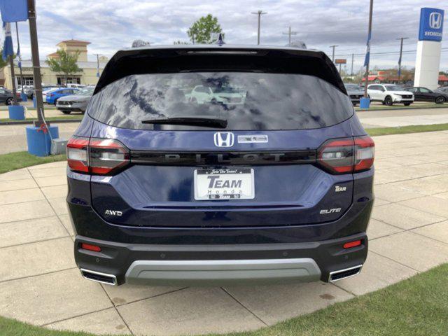 new 2025 Honda Pilot car