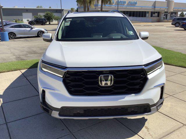 new 2025 Honda Pilot car, priced at $54,930