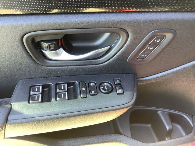 used 2025 Honda Pilot car, priced at $49,366