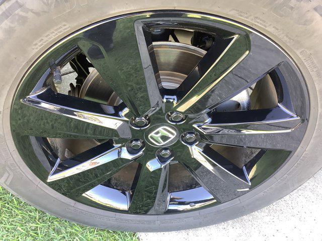 used 2025 Honda Pilot car, priced at $49,366