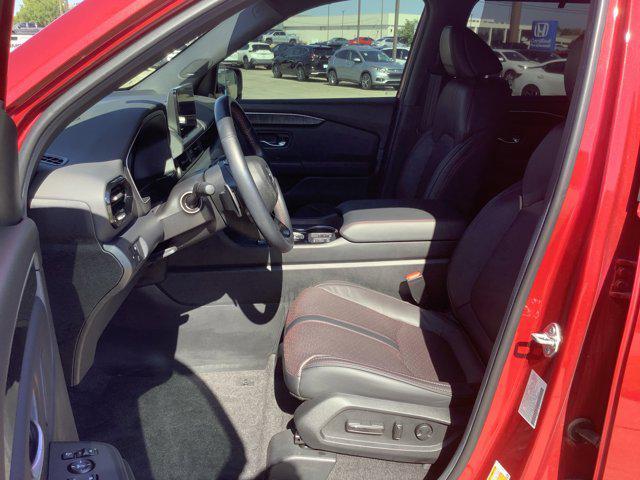 used 2025 Honda Pilot car, priced at $49,366