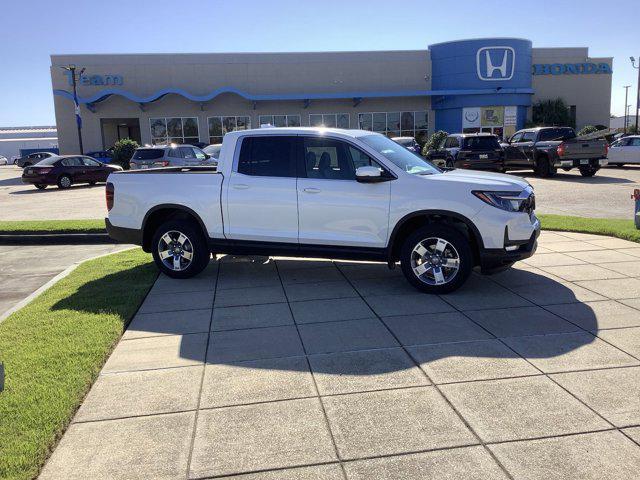 new 2025 Honda Ridgeline car, priced at $43,489