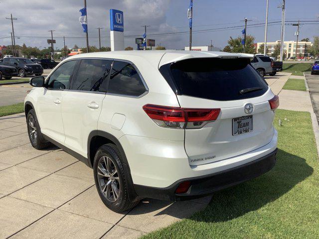 used 2019 Toyota Highlander car, priced at $26,166