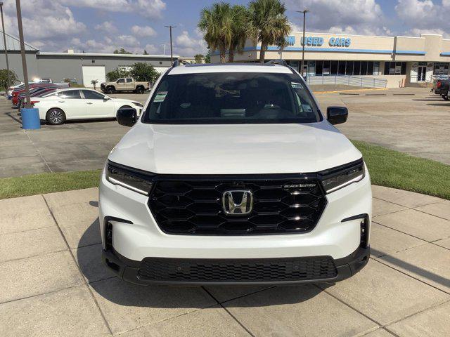 new 2025 Honda Pilot car, priced at $56,485