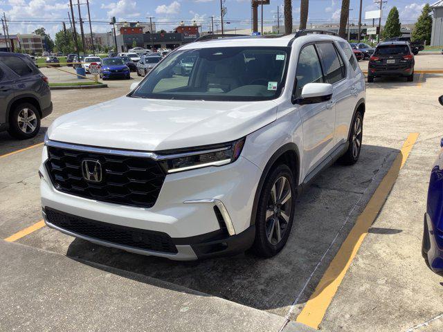 used 2025 Honda Pilot car, priced at $45,766