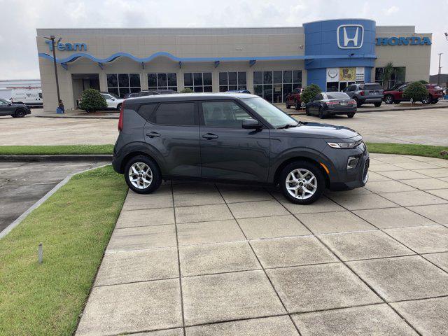 used 2022 Kia Soul car, priced at $16,966