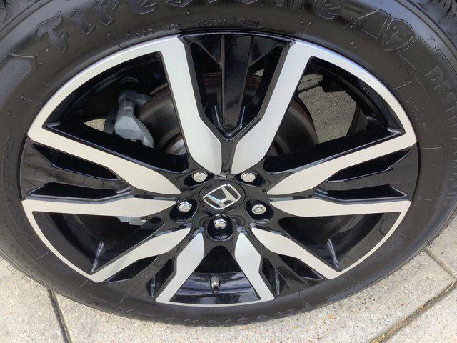 used 2022 Honda Pilot car, priced at $33,566
