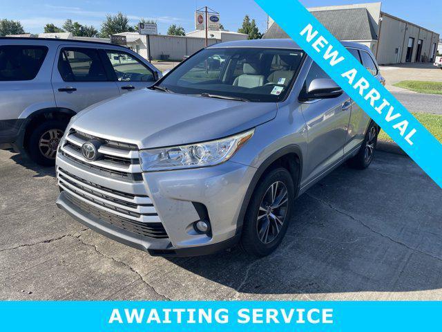 used 2017 Toyota Highlander car