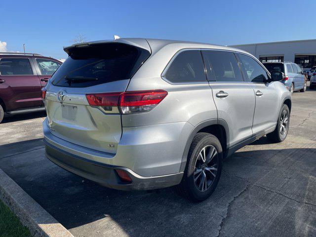 used 2017 Toyota Highlander car