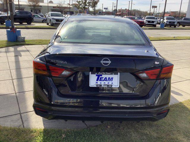 used 2023 Nissan Altima car, priced at $19,266